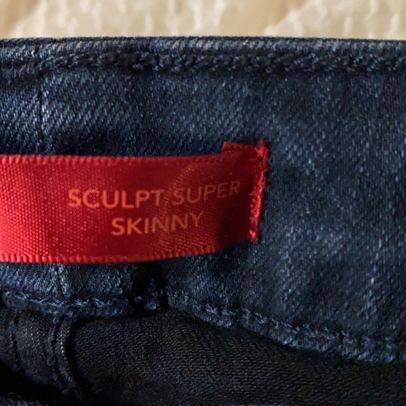 Jennifer Lopez Jeans - Picture 5 of 12